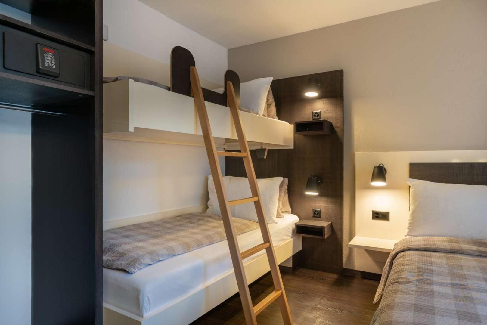 Hotel Derby Interlaken - Action & Relax Hub Екстериор снимка