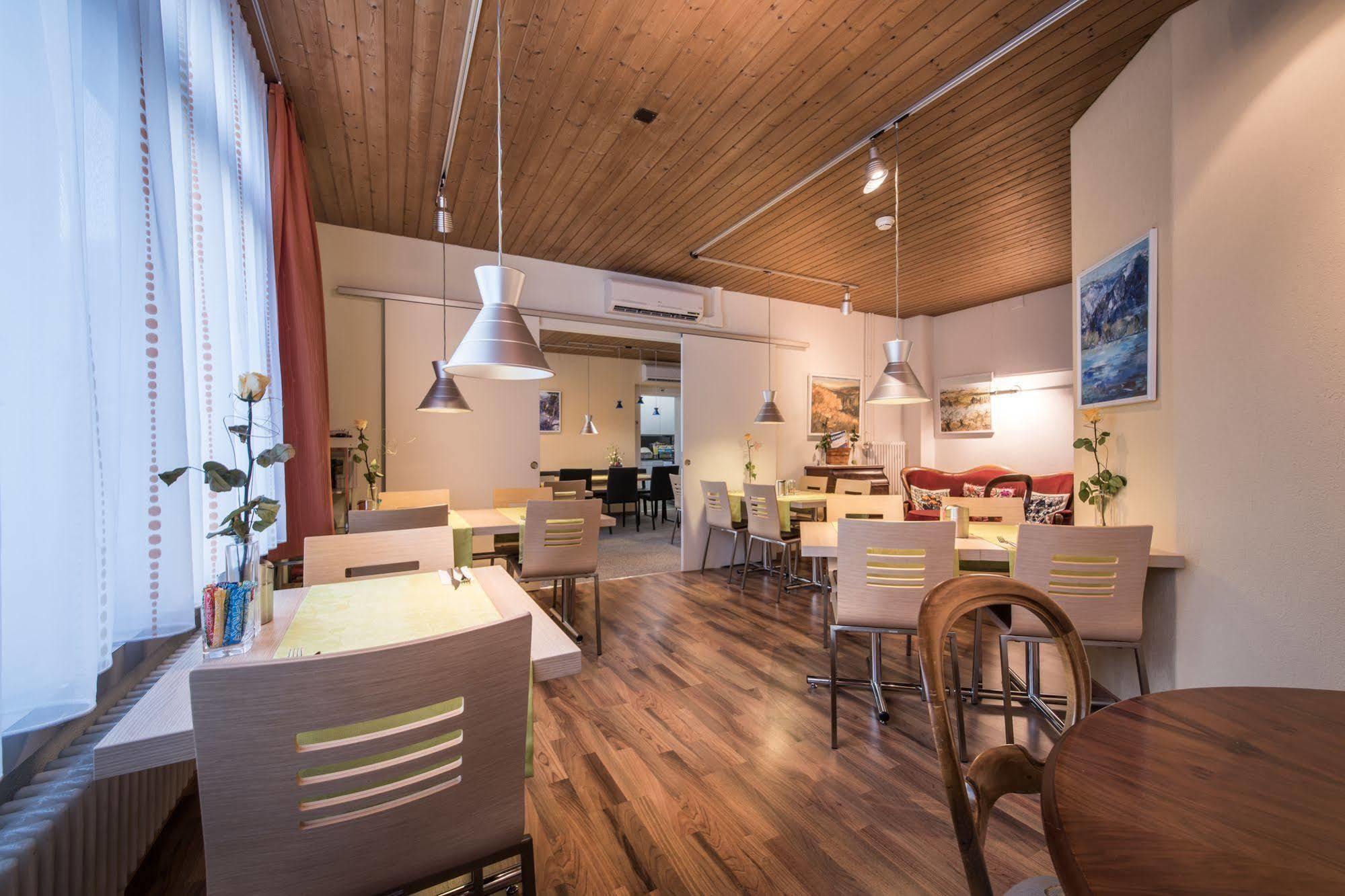Hotel Derby Interlaken - Action & Relax Hub Екстериор снимка
